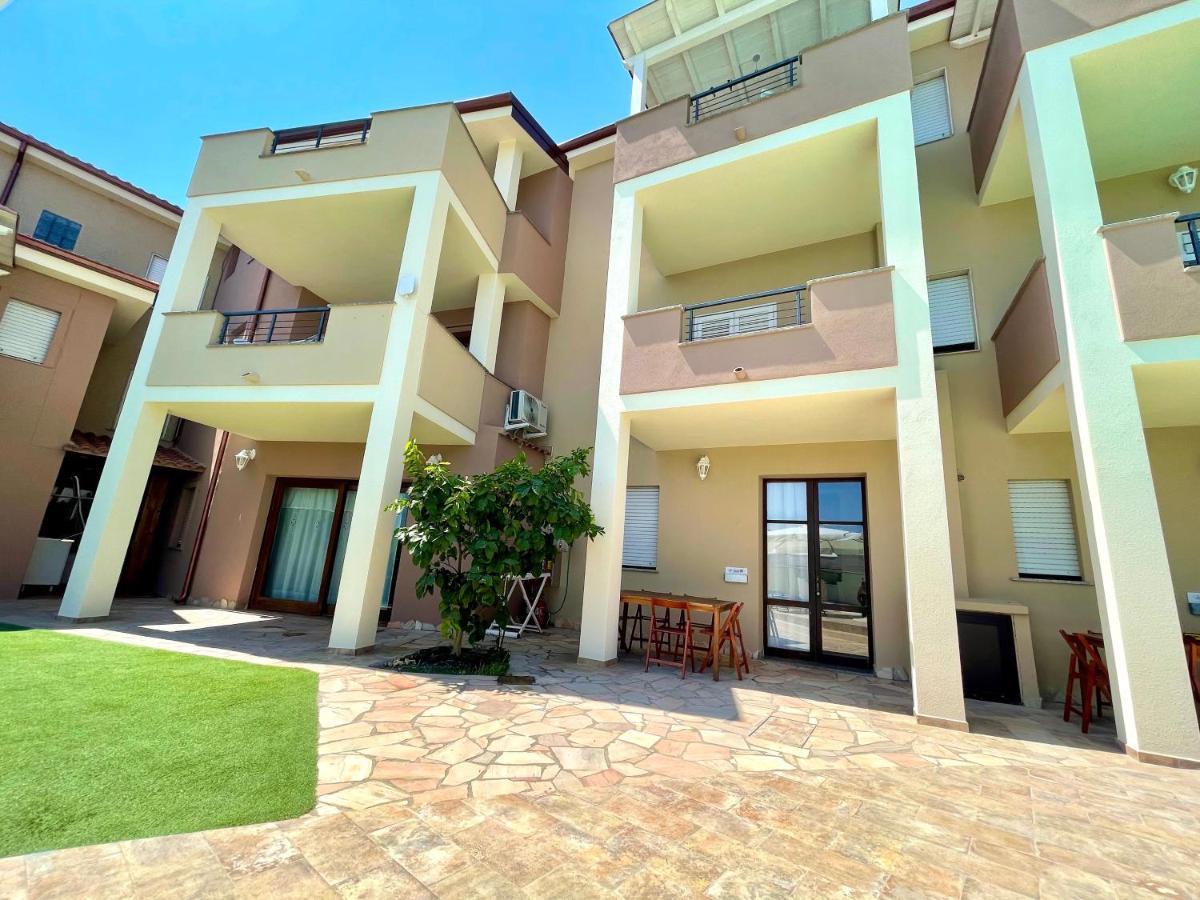 Apartment Eva Tergu ภายนอก รูปภาพ